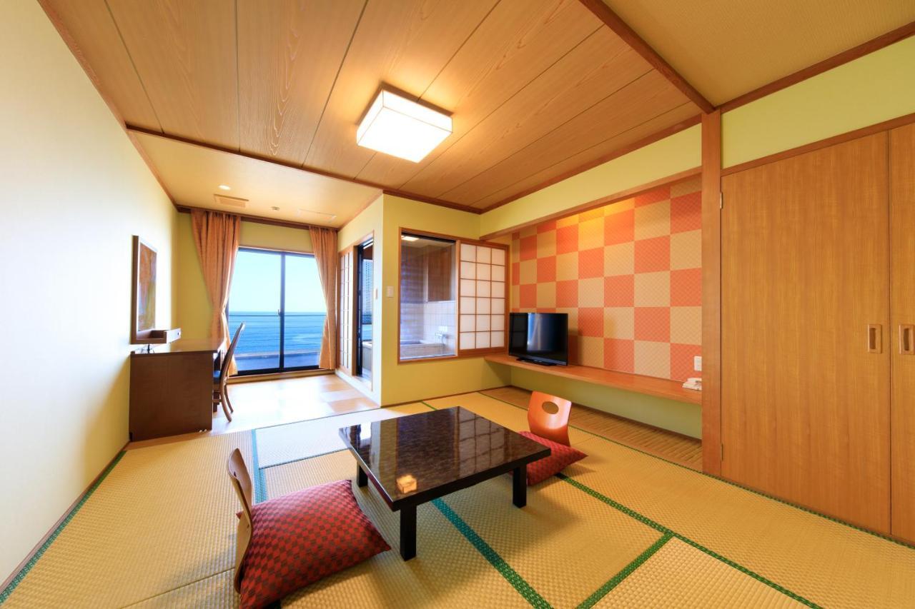 Seaside Hotel Mimatsu Ooetei Бепу Екстериор снимка